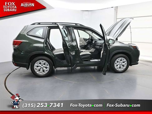 Used 2023 Subaru Forester AWD/4WD image 39