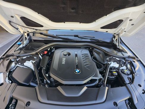 Used 2016 BMW 740i RWD image 39