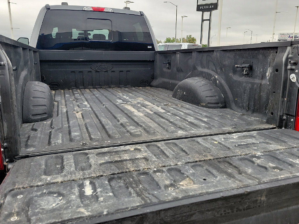 Used 2020 Ford F350 XLT w/ XLT Premium Package AWD/4WD image 18