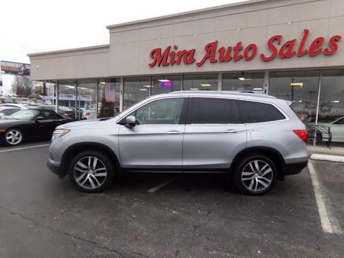 Used 2016 Honda Pilot Elite image 2
