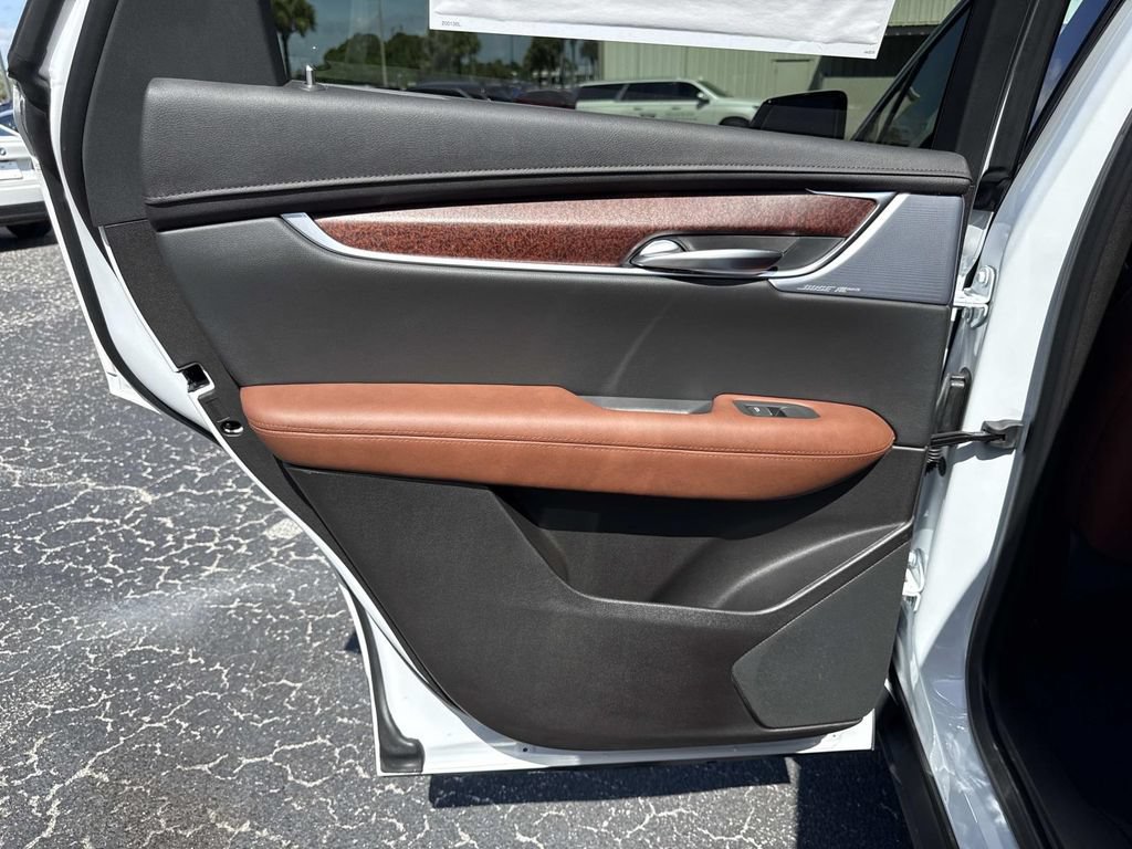 New 2026 Cadillac XT5 Premium Luxury AWD/4WD image 13