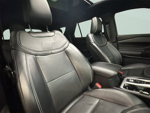 Used 2023 Ford Explorer ST w/ Equipment Group 401A image 18