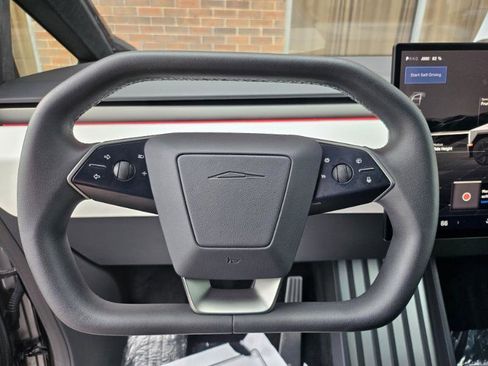 Used 2024 Tesla Cybertruck AWD Crew Cab image 38
