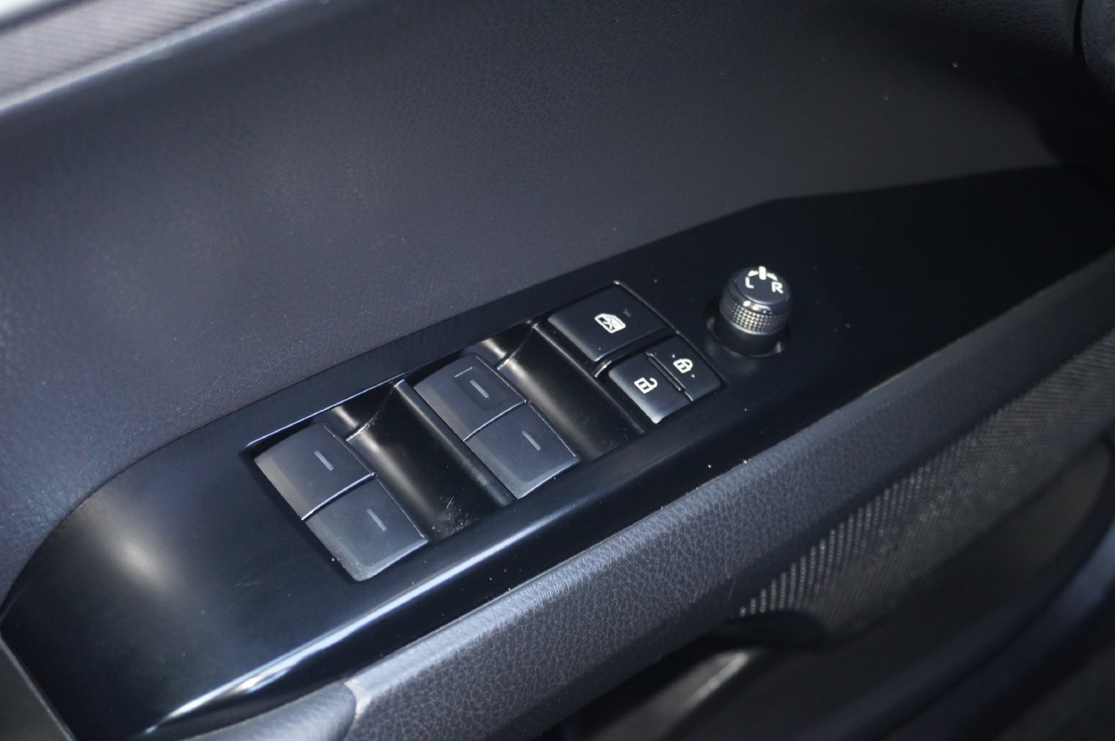 Certified 2025 Toyota Camry LE FWD image 13