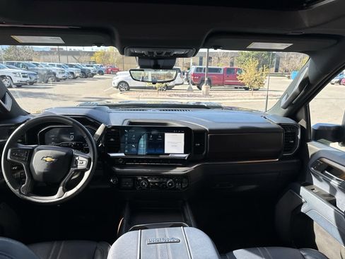 Used 2024 Chevrolet Silverado 2500 High Country w/ High Country Premium Package AWD/4WD image 45