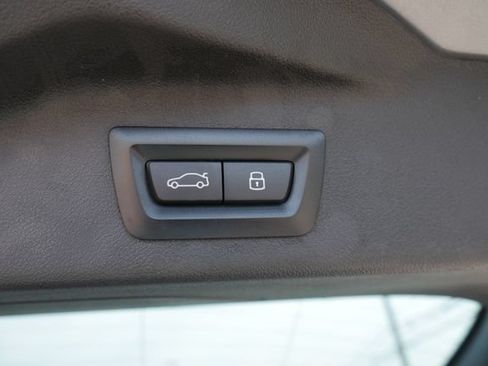 Used 2024 BMW X7 xDrive40i w/ Executive Package AWD/4WD image 11