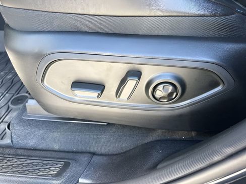 Used 2023 Jeep Grand Cherokee Trailhawk image 10