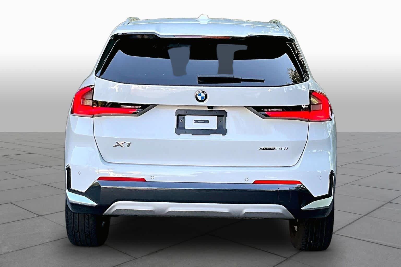 Used 2025 BMW X1 xDrive28i w/ Convenience Package AWD/4WD image 13