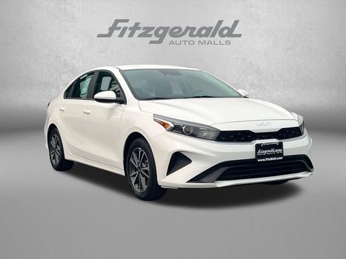 Used 2023 Kia Forte LXS FWD image 1