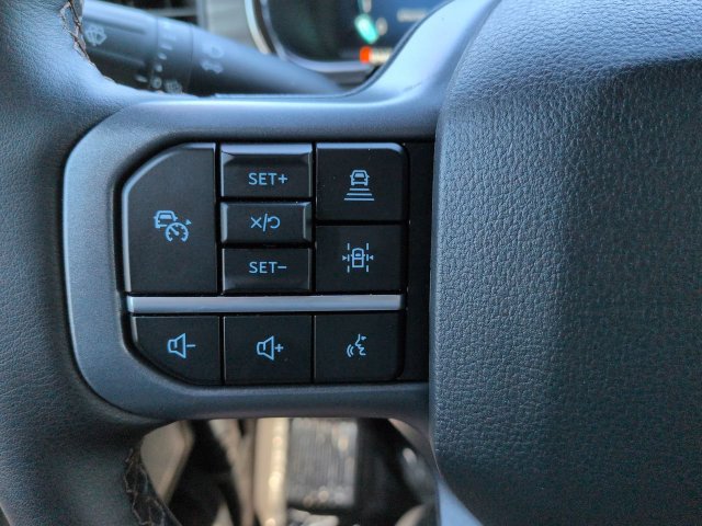 Certified 2025 Ford F150 Lariat w/ FX4 Off-Road Package AWD/4WD image 27