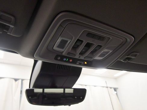 Used 2024 GMC Sierra 2500 Denali w/ Denali Reserve Package image 29