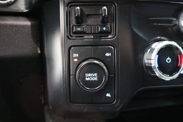 Used 2024 Ford F350 Lariat w/ FX4 Off-Road Package AWD/4WD image 45