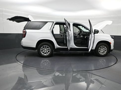 Used 2024 Chevrolet Tahoe LS RWD image 33