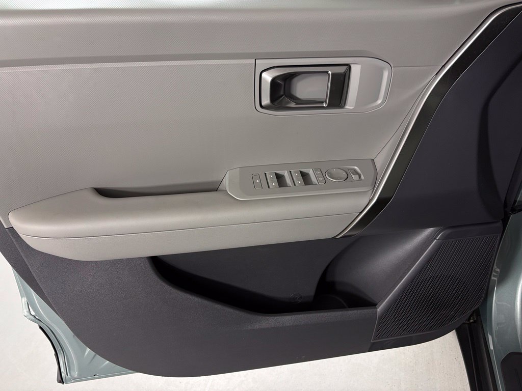 New 2027 Kia Seltos S FWD image 14