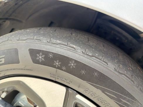 Certified 2022 Honda Insight EX image 15