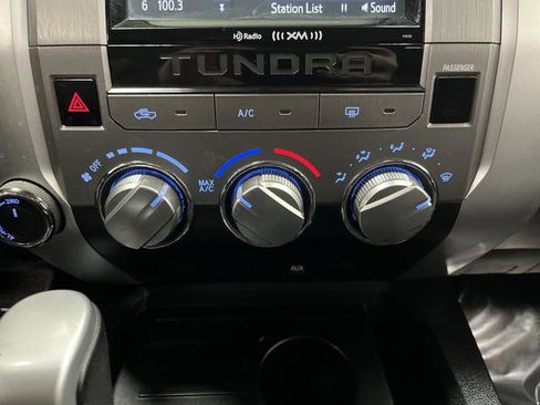 Used 2017 Toyota Tundra SR5 image 18