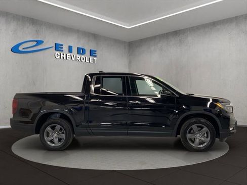 Used 2023 Honda Ridgeline RTL-E image 2