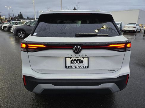 New 2026 Volkswagen Tiguan SE AWD/4WD image 4