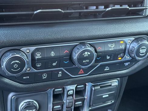 New 2026 Jeep Wrangler Unlimited Sport w/ Dual Top Group AWD/4WD image 21