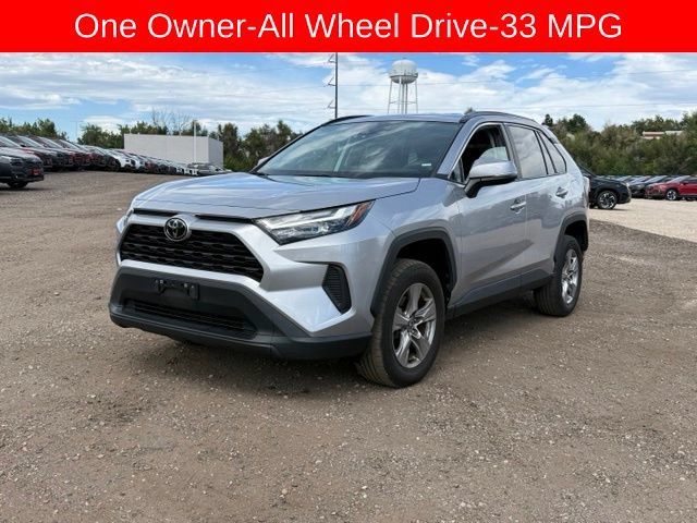 Used 2024 Toyota RAV4 XLE AWD/4WD image 1