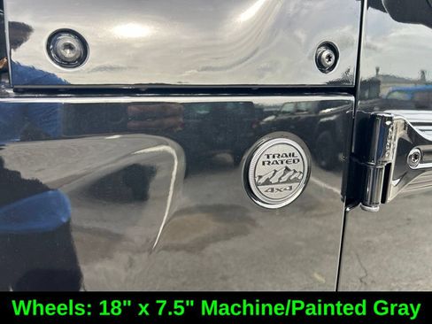 Certified 2025 Jeep Wrangler Unlimited Sahara AWD/4WD image 19