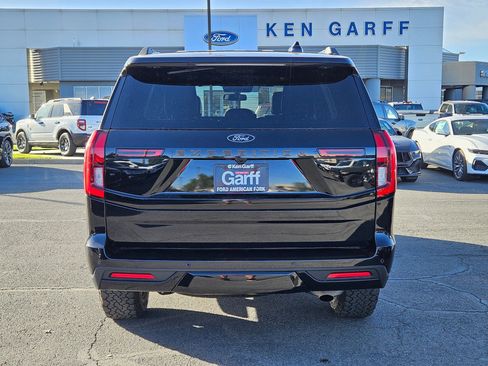 Used 2025 Ford Expedition Tremor AWD/4WD image 5