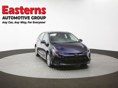 Used 2022 Toyota Corolla LE FWD image 49