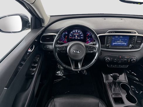 Used 2018 Kia Sorento EX FWD image 17