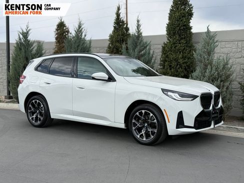 Used 2025 BMW X3 xDrive30i AWD/4WD image 12