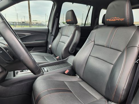Certified 2023 Honda Passport TrailSport image 7