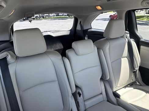 Certified 2025 Honda Odyssey EX-L image 30