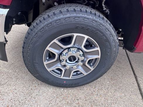 New 2026 Ford F250 Lariat w/ FX4 Off-Road Package AWD/4WD image 9