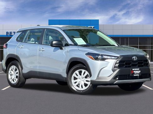 Used 2026 Toyota Corolla Cross L AWD/4WD image 2