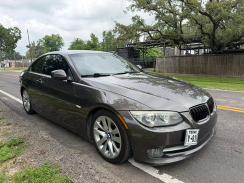 Used 2011 BMW 328i Coupe RWD image 3