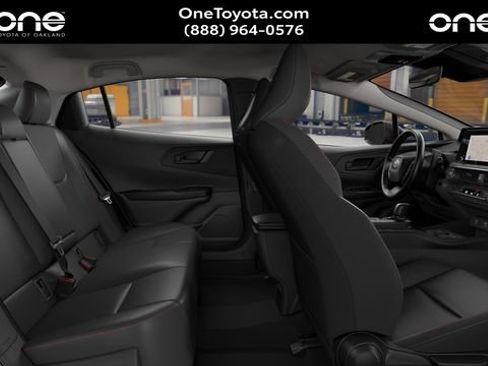 New 2026 Toyota Prius Plug-In Hybrid FWD image 3