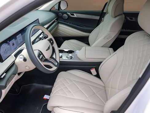 Used 2025 Genesis GV80 3.5T Prestige AWD/4WD image 9