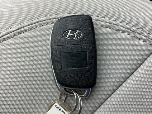 Used 2017 Hyundai Sonata SE FWD image 39