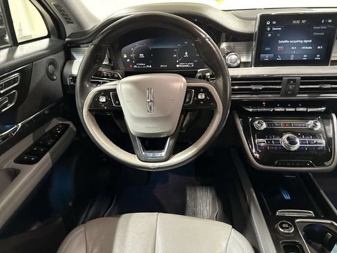 Used 2021 Lincoln Corsair Reserve w/ Equipment Group 201A FWD image 11