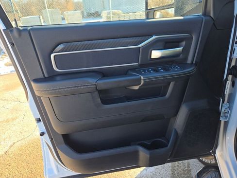 Used 2025 RAM 2500 Big Horn image 17