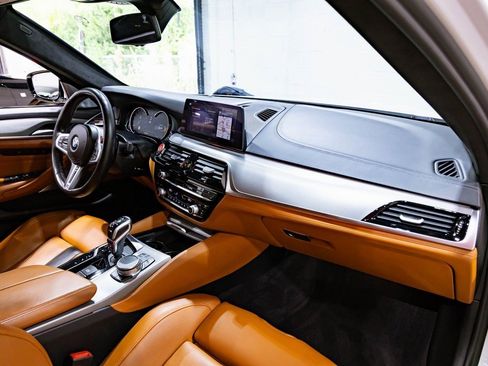 Used 2019 BMW M5 w/ Executive Package image 27