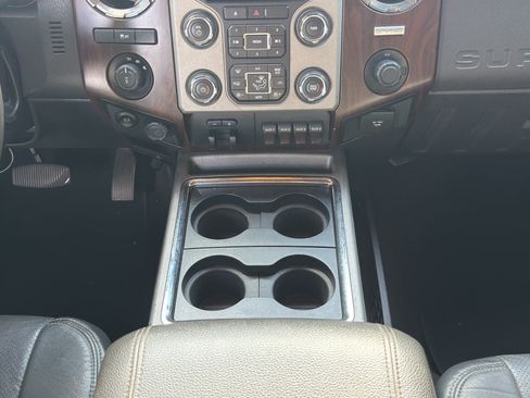 Used 2016 Ford F250 Lariat w/ Lariat Interior Package AWD/4WD image 15
