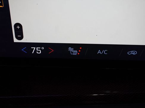 Certified 2024 Chevrolet Traverse Z71 w/ Enhanced Driving Package image 6