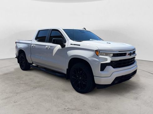 Used 2023 Chevrolet Silverado 1500 RST w/ Convenience Package II AWD/4WD image 3