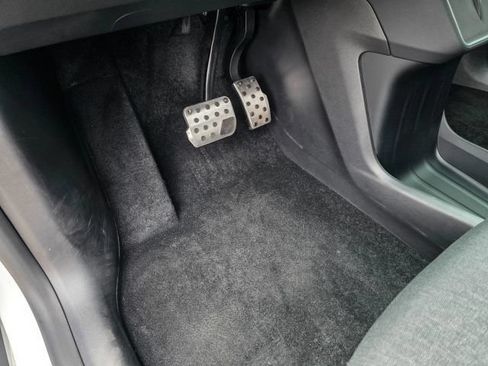 Used 2026 Tesla Model Y AWD image 26