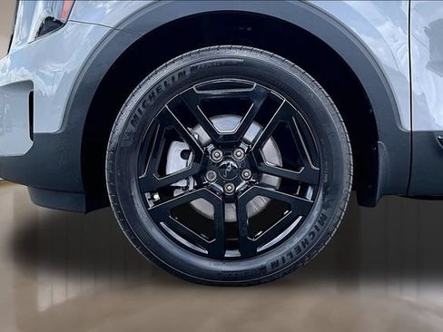 Used 2025 Kia Telluride SX X-Line AWD/4WD image 29