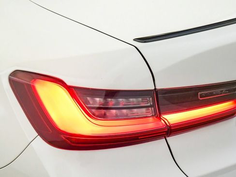 Used 2023 BMW 330i Sedan w/ M Sport Package RWD image 12