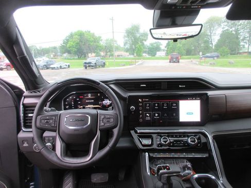 New 2026 GMC Sierra 1500 Denali Ultimate AWD/4WD image 17