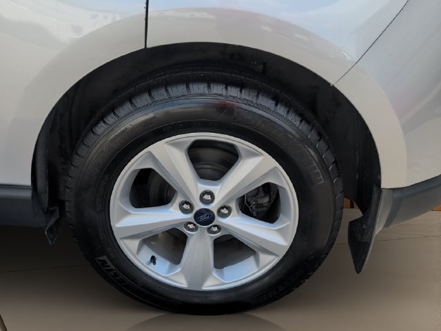 Used 2015 Ford Edge SE w/ Cargo Accessory Package FWD image 23