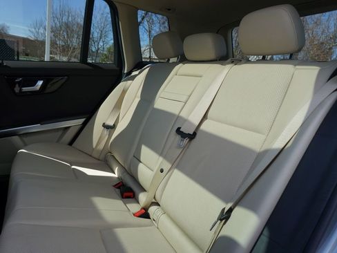 Used 2014 Mercedes-Benz GLK 250 BlueTEC 4MATIC image 14