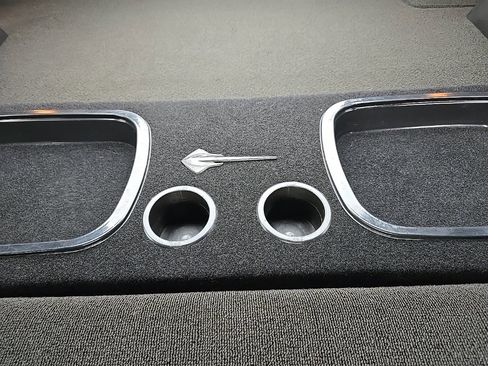 Used 2019 Chevrolet Corvette Stingray Coupe w/ Carbon Flash Badge Package image 52